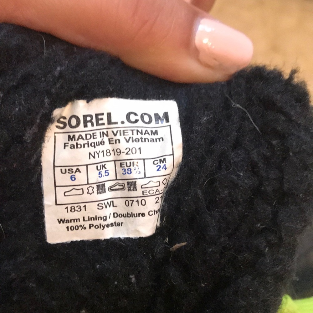 Sorel Snow Boots - Picture 3 of 4